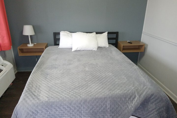 Room 14 of 21