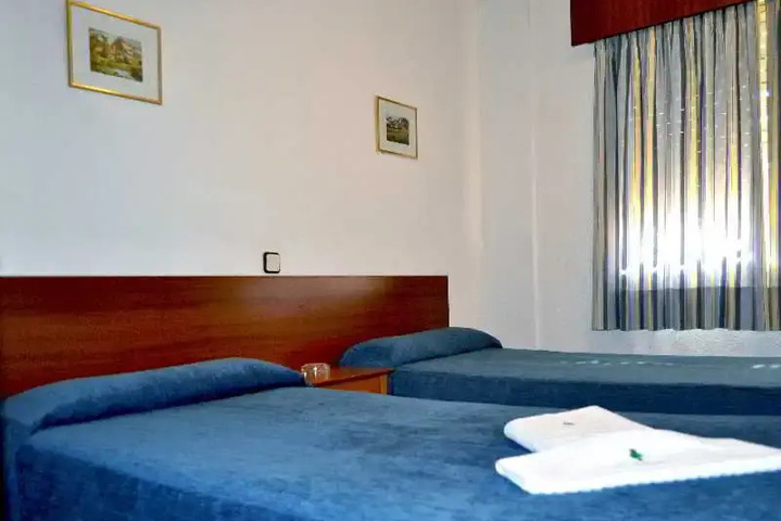 Room 3 of 17