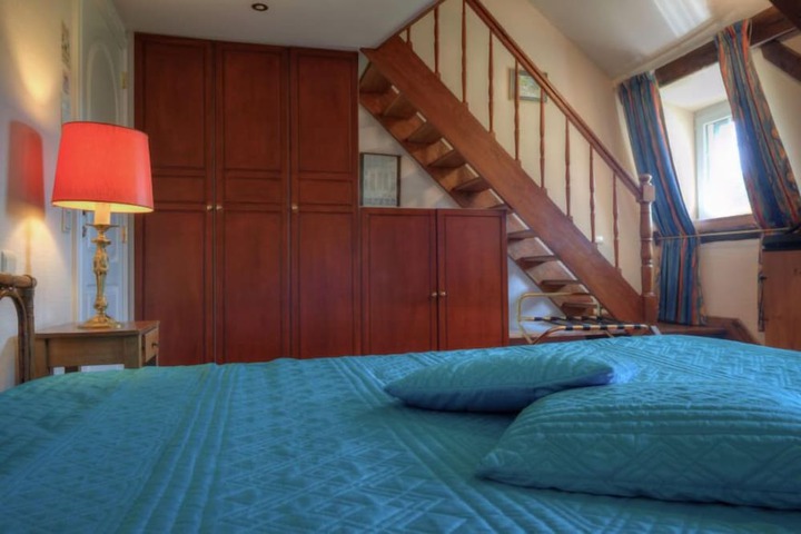 Room 13 of 39