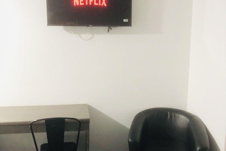 Room 27 of 78