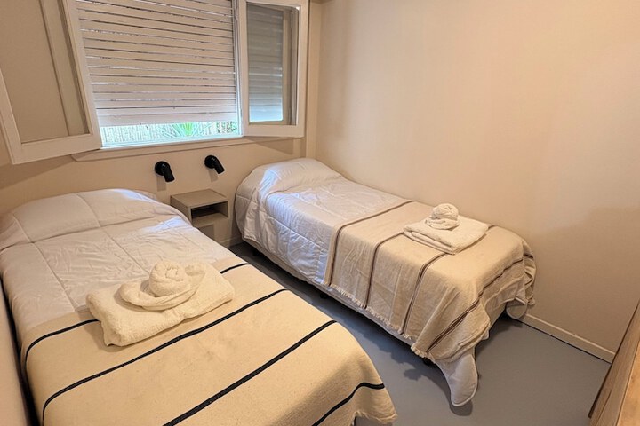 Room 8 of 24