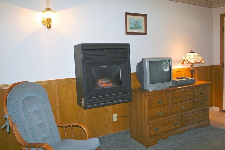 Room 3 of 13
