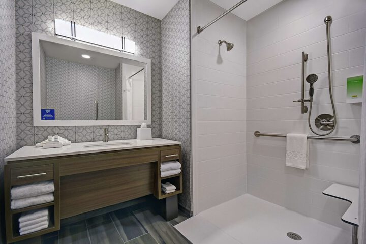 Bathroom shower