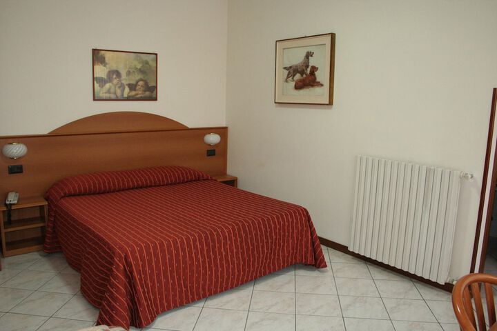 Room 3 of 50