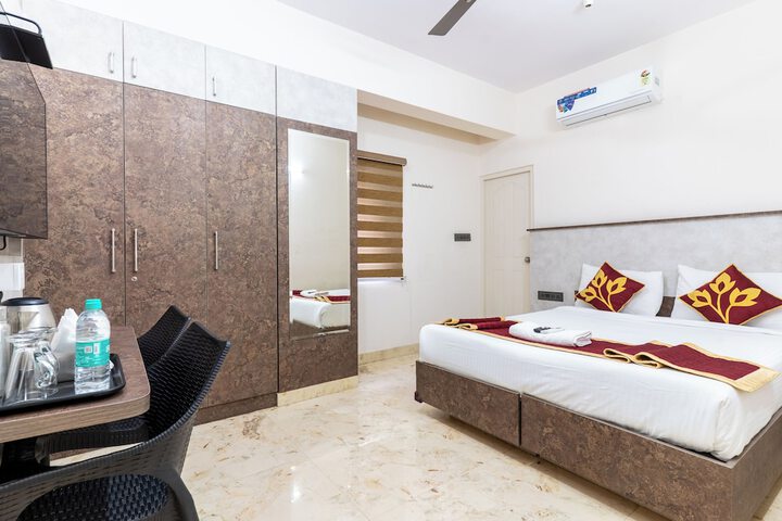 Room 14 of 28