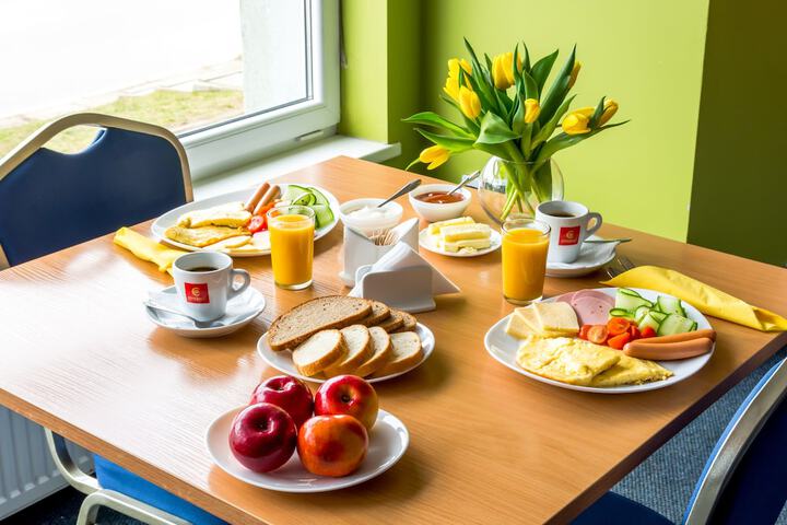 Breakfast/Coffee Service 63 of 70