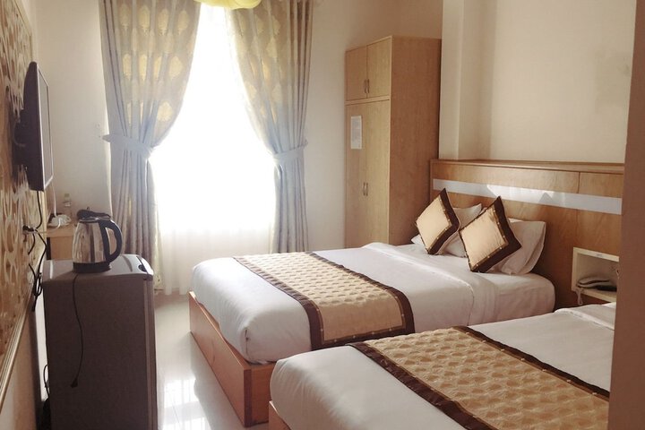 Room 12 of 44