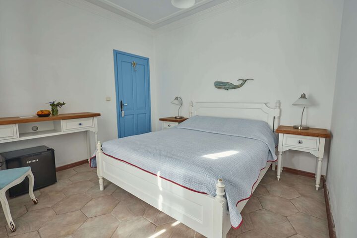 Room 18 of 114
