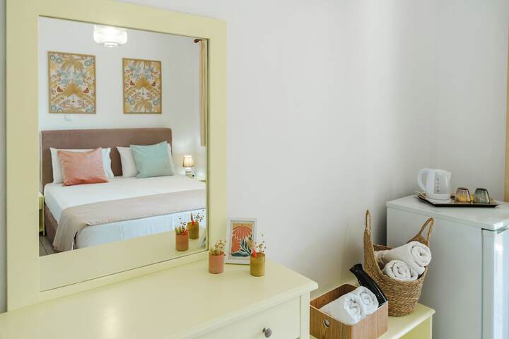 Room 6 of 64