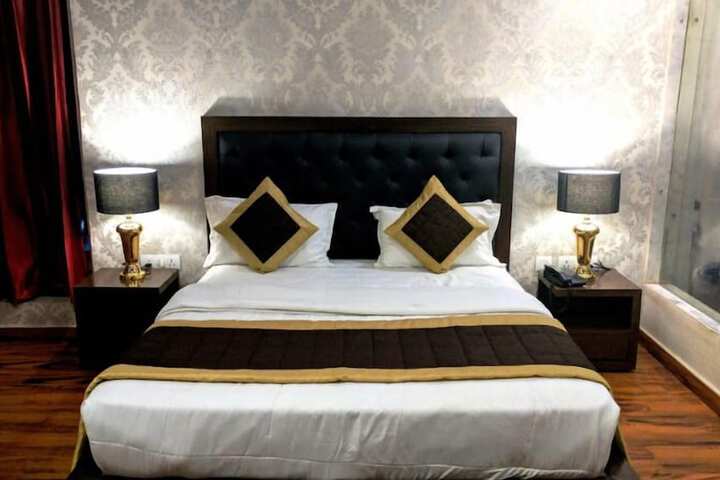 Room 21 of 52