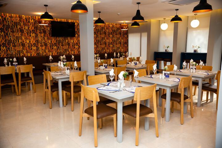 Dining 57 of 79