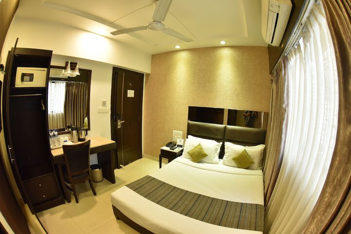Room 20 of 40