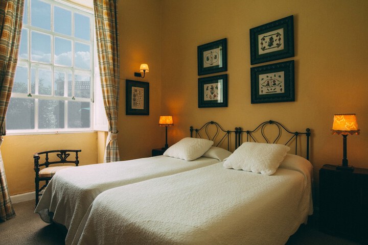 Room 7 of 30