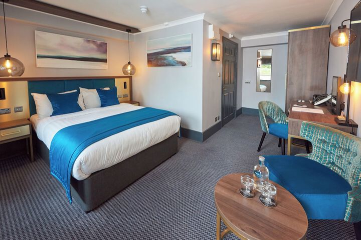 Room 32 of 184