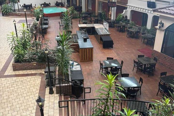 Breakfast area