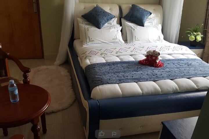 Room 4 of 26