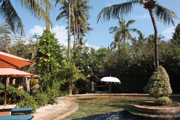 Pool 44 of 68