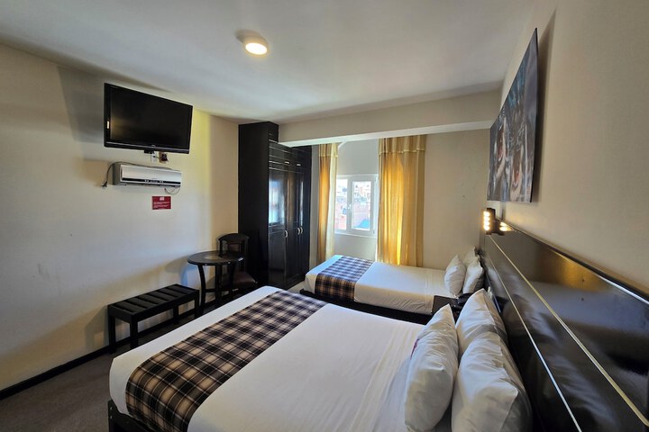 Room 13 of 43