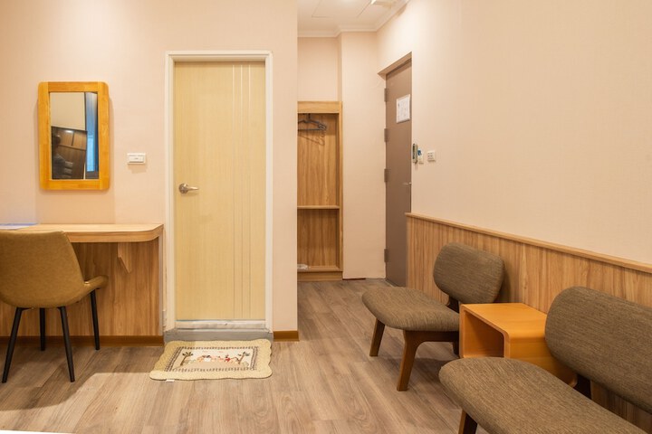 Room 44 of 91