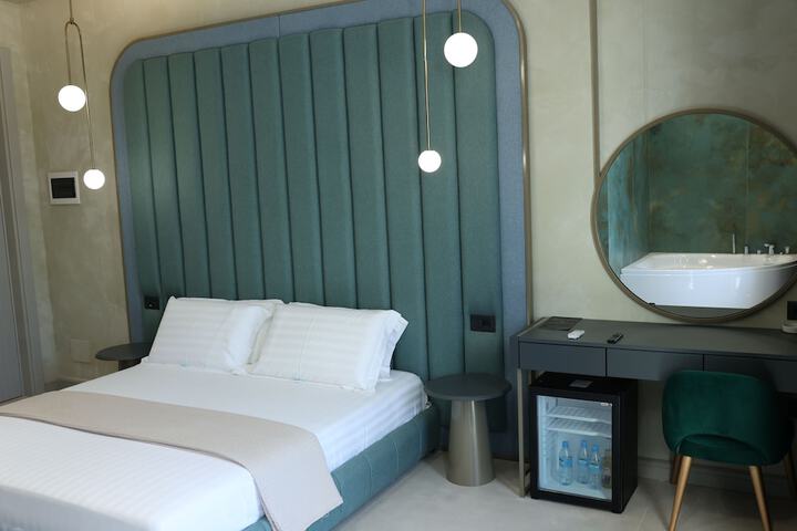 Room 12 of 88