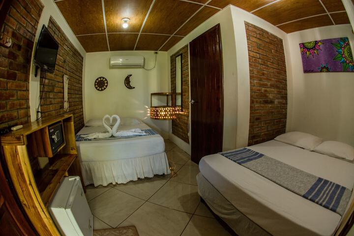 Room 8 of 48