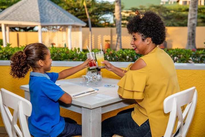 Dining Photos