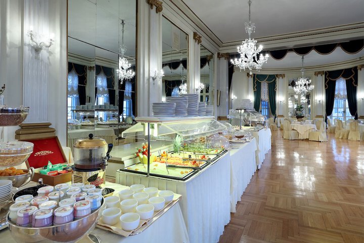 Breakfast/Coffee Service 55 of 73