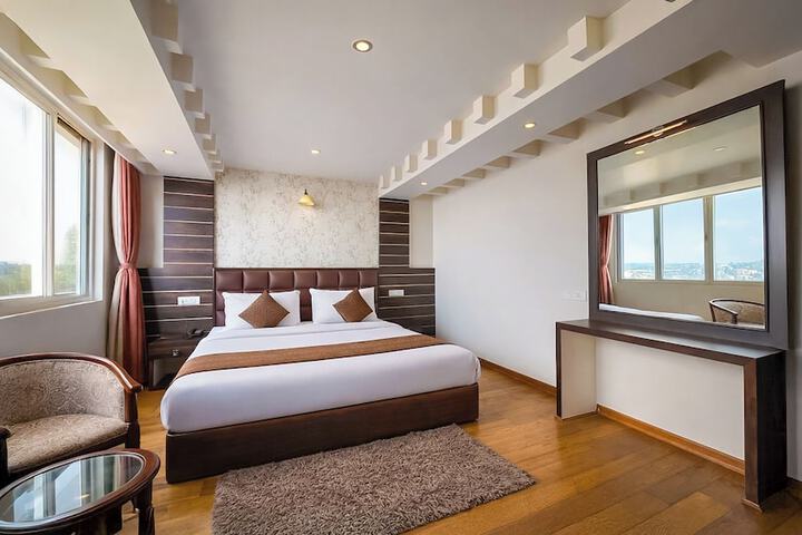 Room 11 of 75