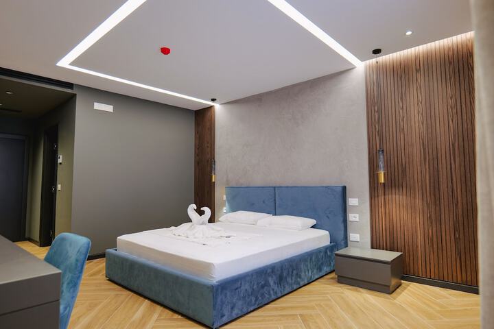Room 38 of 148