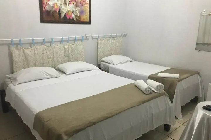 Room 2 of 8