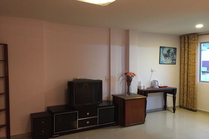 Room 22 of 48