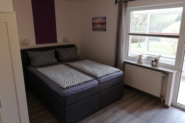Room 6 of 27