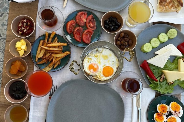 Breakfast/Coffee Service 45 of 97