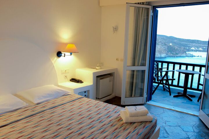 Room 4 of 38