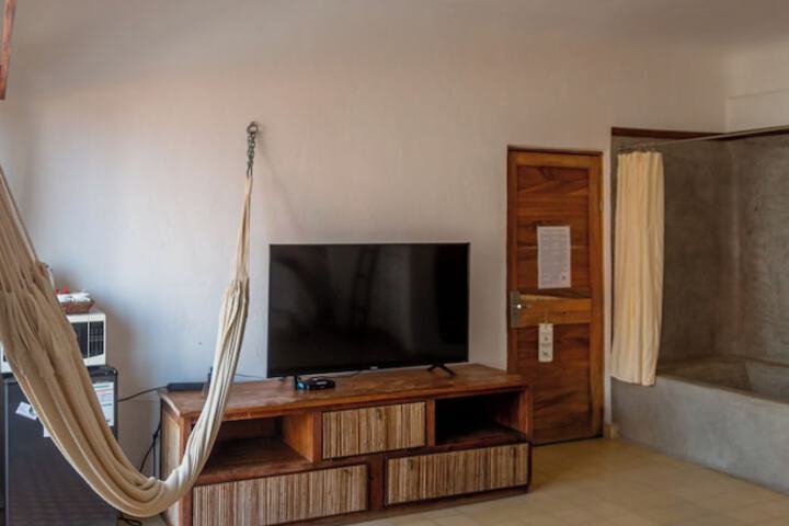 Room 53 of 193