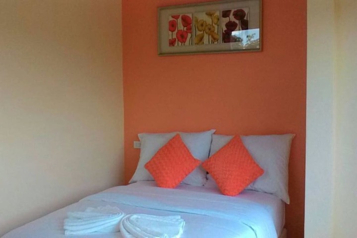 Room 9 of 21