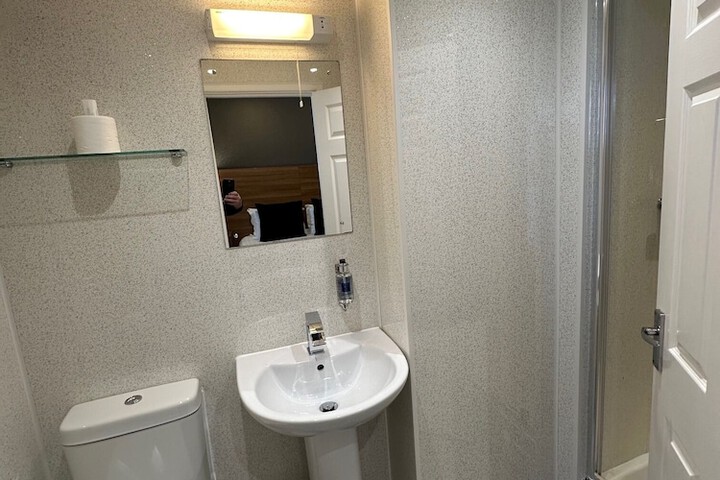 Room 138 of 193