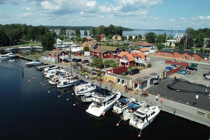 Idas Brygga Skepparehus in Karlsborg