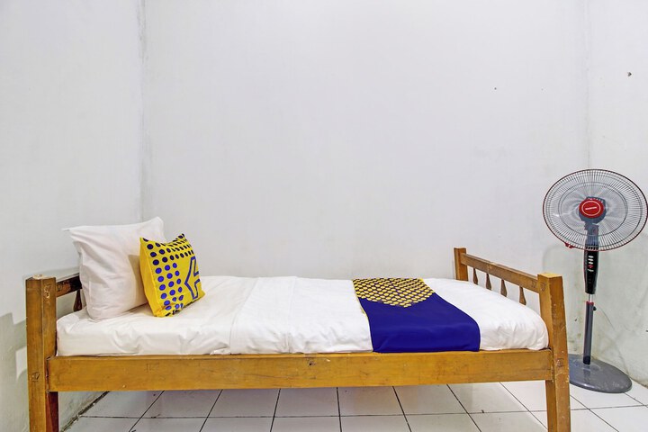Room 14 of 23