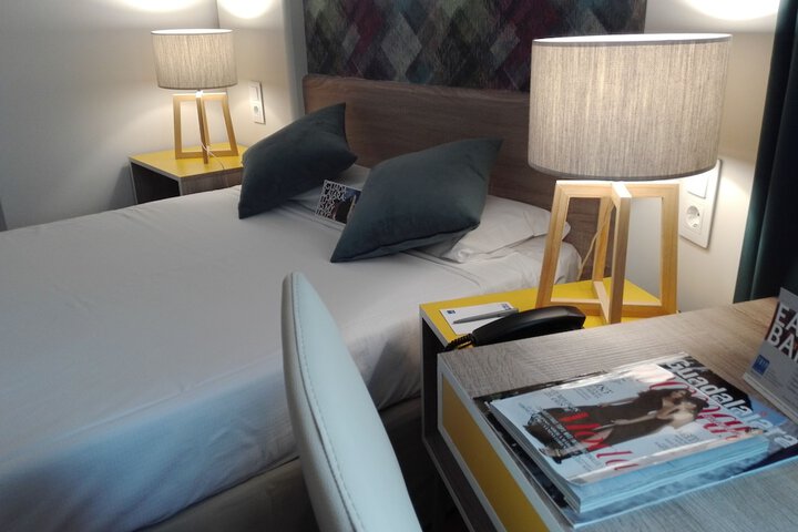 Room 14 of 74