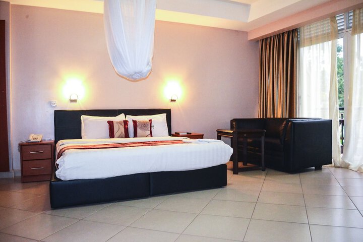 Room 15 of 52