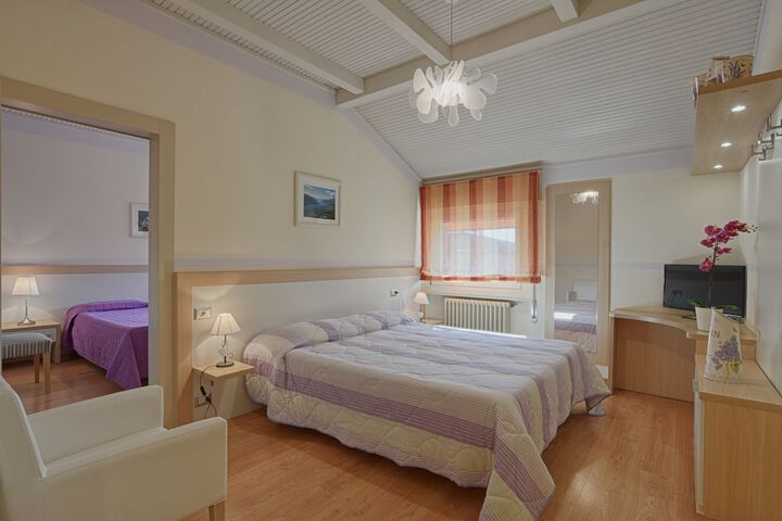 Room 21 of 47