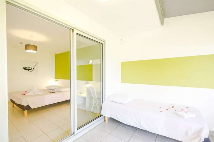 Room 9 of 40