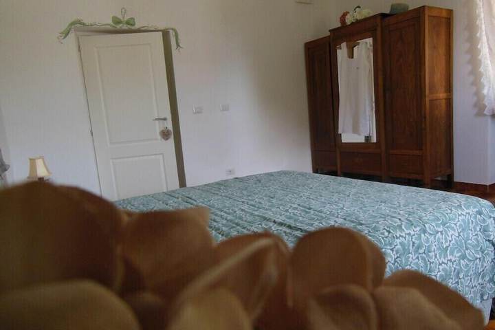 Room 17 of 34