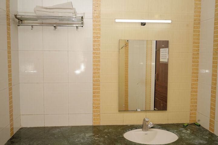 Room 144 of 159