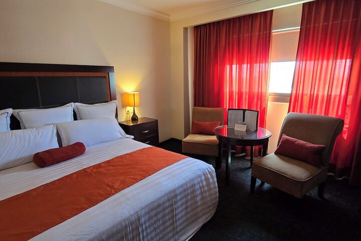 Room 43 of 74