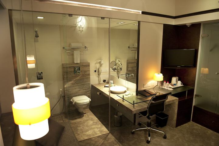 Room 14 of 51