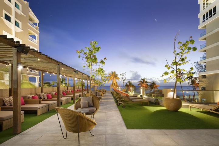 Sundeck 72 of 87