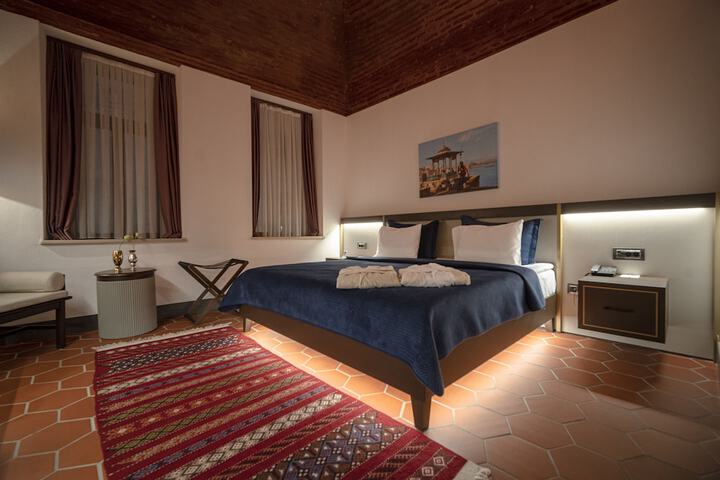 Room 10 of 78