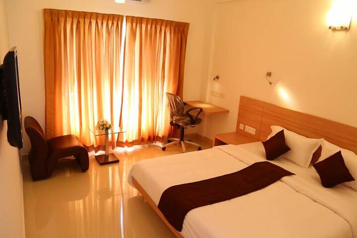 Room 7 of 35